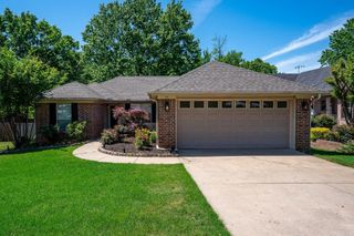74 Garden Oaks Drive, Maumelle, AR 72113