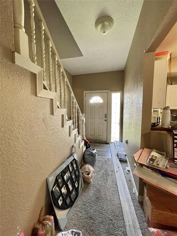 300 E Locust Street, Angleton, TX 77515