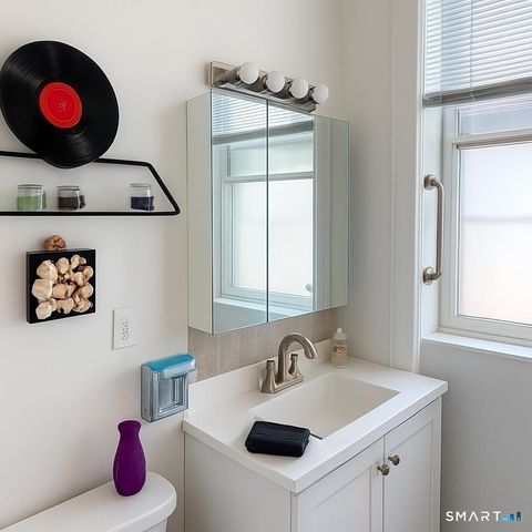 124 Court Street 406, New Haven, CT 06516