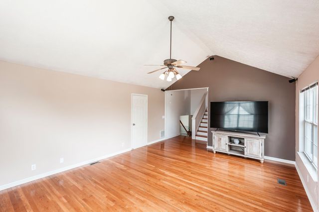 159 W Harbor, Hendersonville, TN 37075