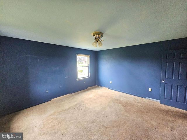 605 PROGRESS AVE, Lebanon, PA 17042