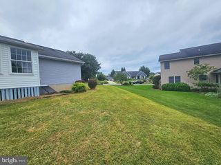 605 PROGRESS AVE, Lebanon, PA 17042