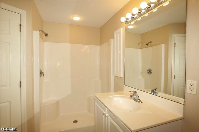 4754 Leonard BLVD S, Lehigh Acres, FL 33973