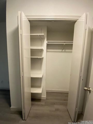 8611 Datapoint Dr Apt 26, San Antonio, TX 78229