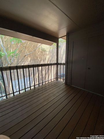 8611 Datapoint Dr Apt 26, San Antonio, TX 78229