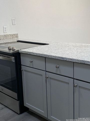 8611 Datapoint Dr Apt 26, San Antonio, TX 78229