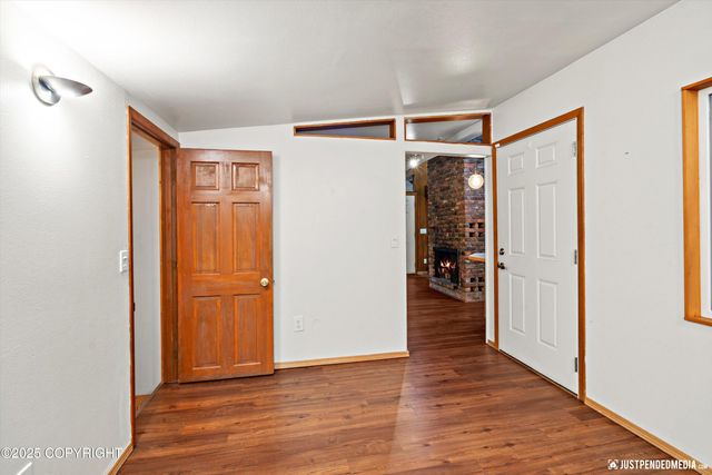 2140 Dawson Street, Anchorage, AK 99503