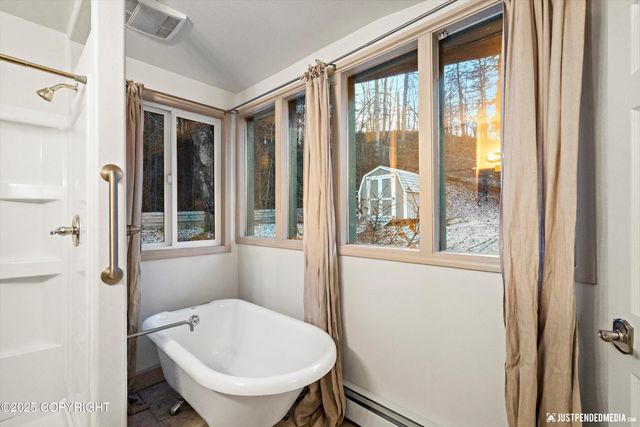 2140 Dawson Street, Anchorage, AK 99503