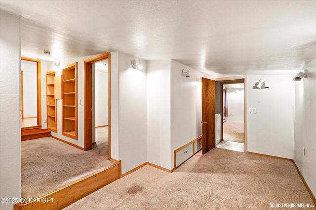 2140 Dawson Street, Anchorage, AK 99503