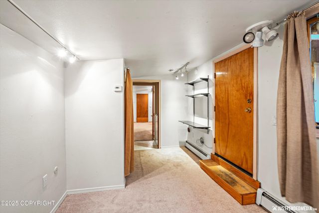 2140 Dawson Street, Anchorage, AK 99503