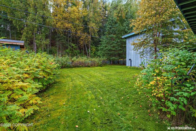 2140 Dawson Street, Anchorage, AK 99503