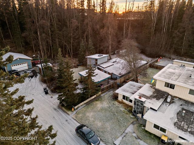 2140 Dawson Street, Anchorage, AK 99503