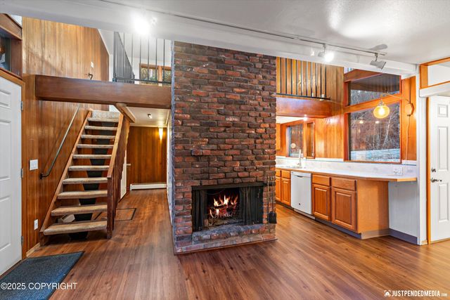 2140 Dawson Street, Anchorage, AK 99503