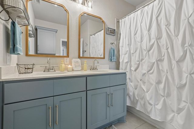 459 Eclipse DR 39, Austin, TX 78737