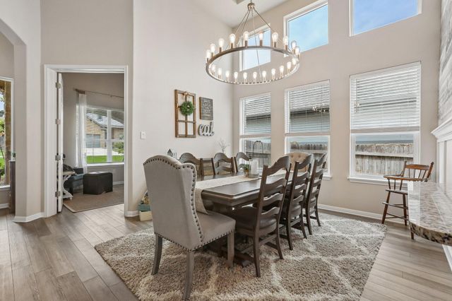 459 Eclipse DR 39, Austin, TX 78737