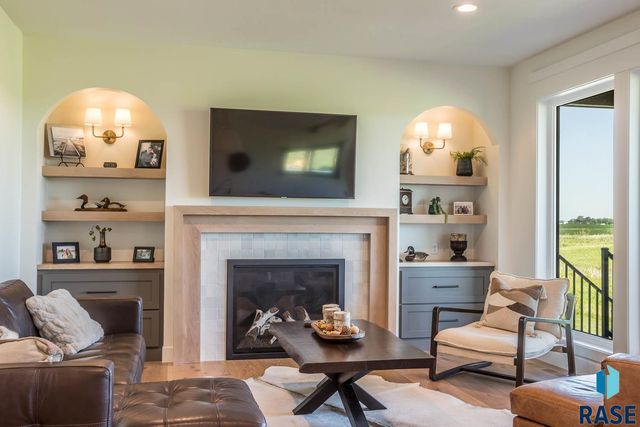 300 E Alberta Trl Trail, Tea, SD 57064