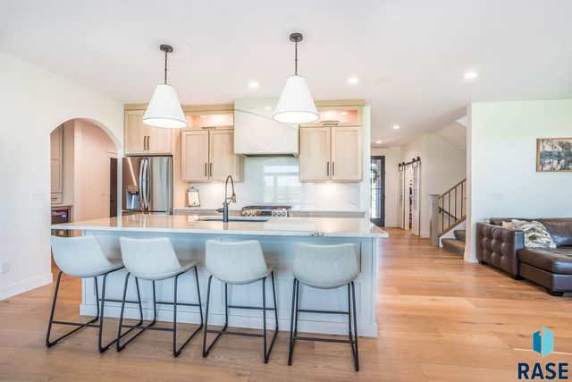 300 E Alberta Trl Trail, Tea, SD 57064