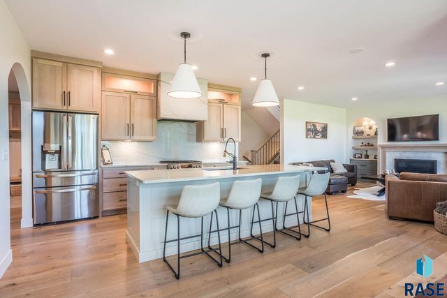 300 E Alberta Trl Trail, Tea, SD 57064