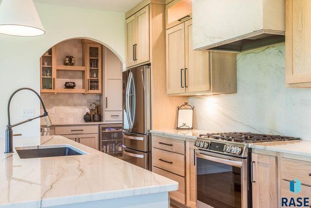 300 E Alberta Trl Trail, Tea, SD 57064