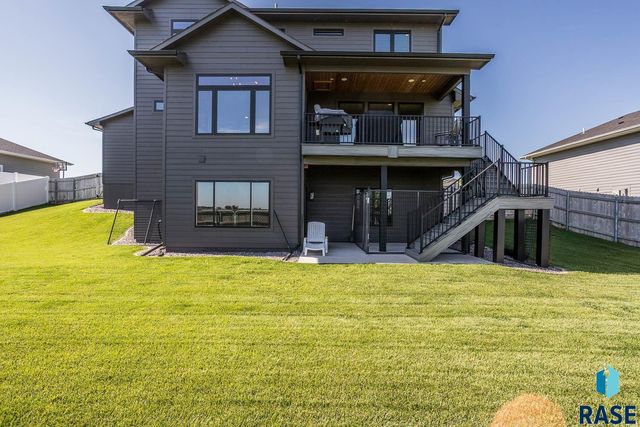 300 E Alberta Trl Trail, Tea, SD 57064