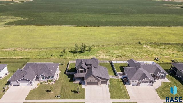 300 E Alberta Trl Trail, Tea, SD 57064