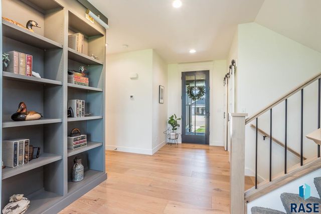 300 E Alberta Trl Trail, Tea, SD 57064