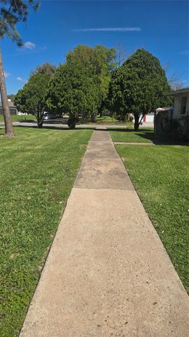 13145 High Star Drive, Houston, TX 77072