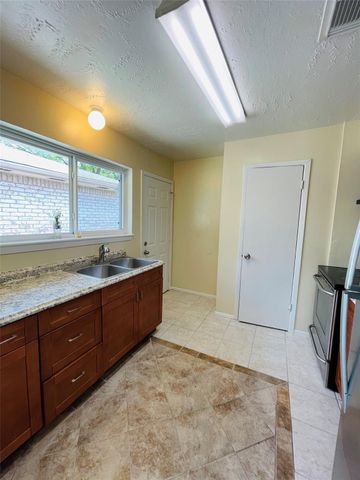 13145 High Star Drive, Houston, TX 77072