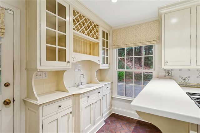 3647 Cloudland Drive NW, Atlanta, GA 30327