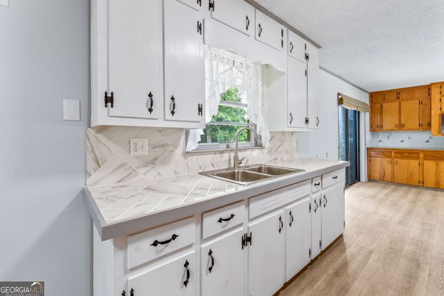 8 Elita Drive, Gainesville, GA 30504