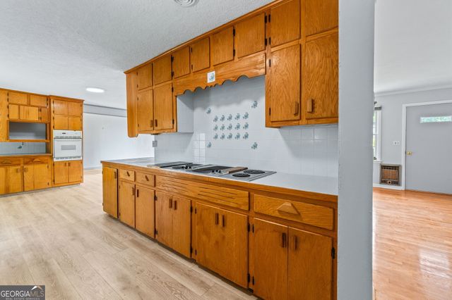 8 Elita Drive, Gainesville, GA 30504