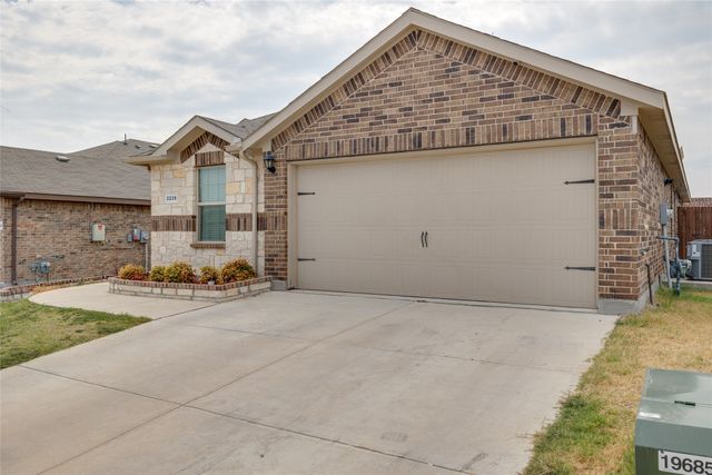 2228 Blythwood Trail, Fort Worth, TX 76108