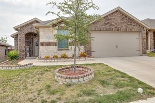 2228 Blythwood Trail, Fort Worth, TX 76108