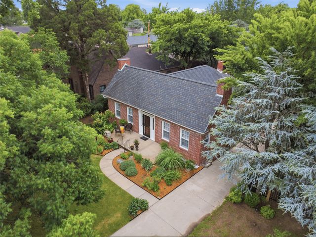 1740 S College Avenue, Tulsa, OK 74104