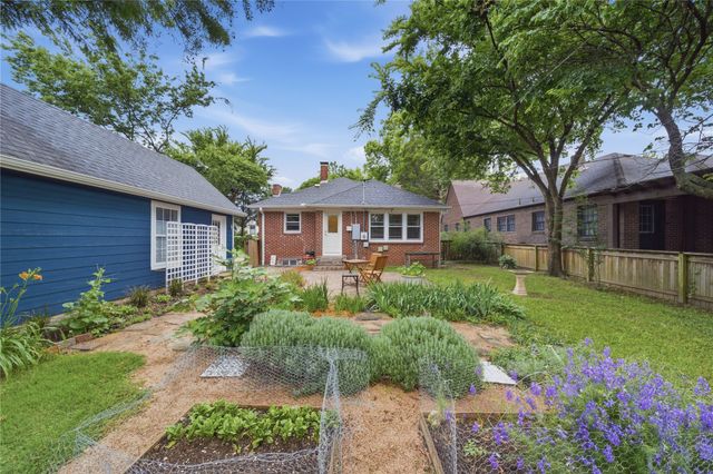 1740 S College Avenue, Tulsa, OK 74104