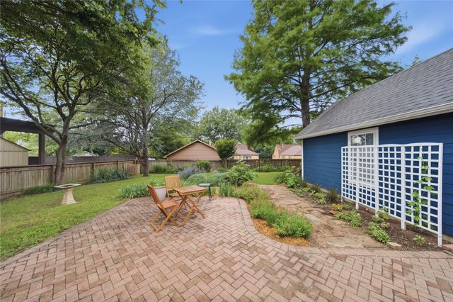 1740 S College Avenue, Tulsa, OK 74104