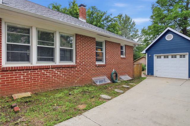1740 S College Avenue, Tulsa, OK 74104