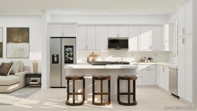 1048 East Main, El Cajon, CA 92021