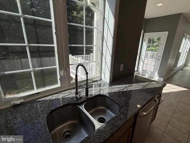9407 RIM ROCK CT, Manassas, VA 20112