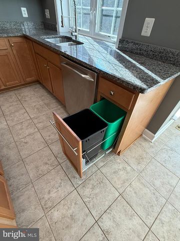 9407 RIM ROCK CT, Manassas, VA 20112