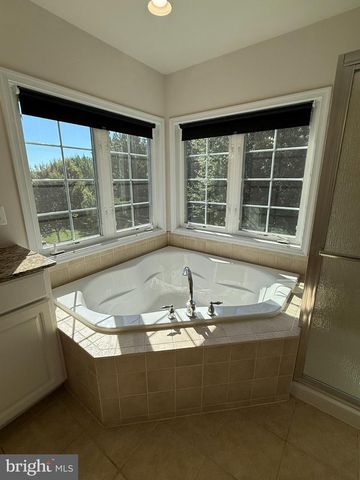 9407 RIM ROCK CT, Manassas, VA 20112
