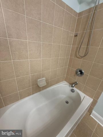 9407 RIM ROCK CT, Manassas, VA 20112