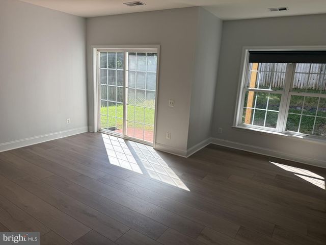 9407 RIM ROCK CT, Manassas, VA 20112