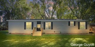 7146 Lakeview Avenue, Casco Twp, MI 49090