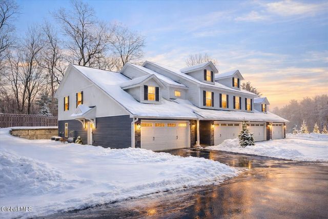 26 Arcadia Court, Ballston Spa, NY 12020