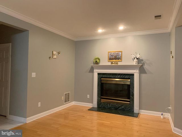412 DENOW RD, Pennington, NJ 08534