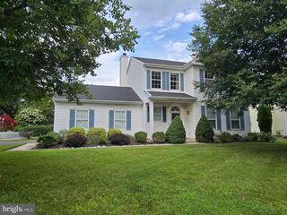 412 DENOW RD, Pennington, NJ 08534