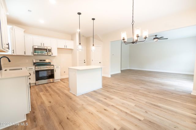 574 Poppleton Drive, Hampstead, NC 28443