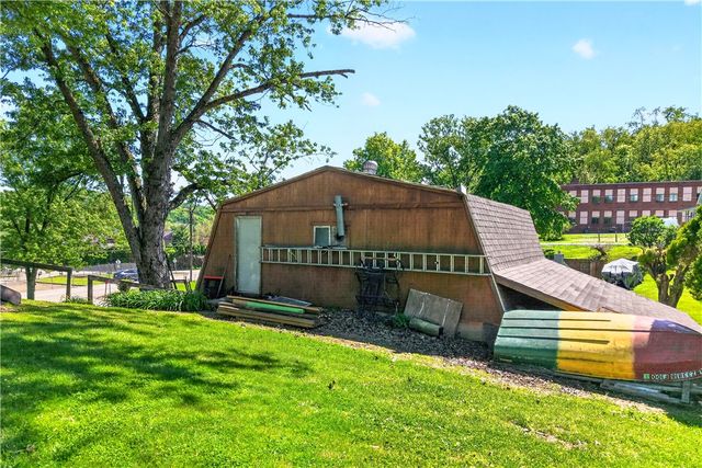 2000 School Street, Jefferson Hills, PA 15025