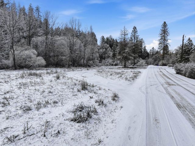 2126 E Leona Dr, Spokane, WA 99208